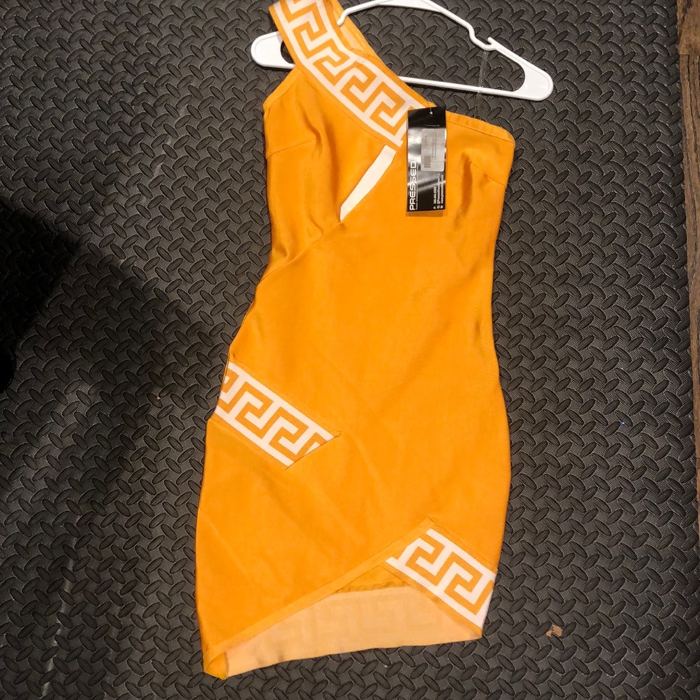 Beautiful dress from Pressed never used